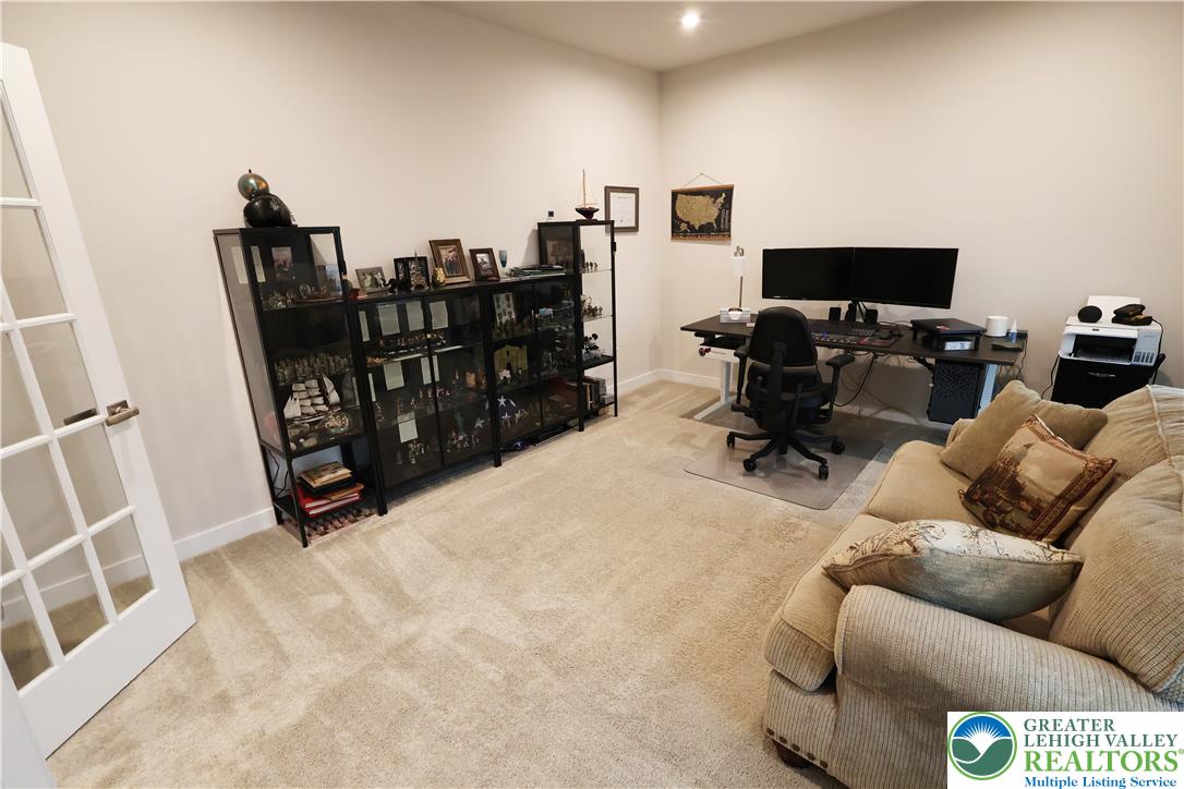 3904 Trythall Street Property Photo 13