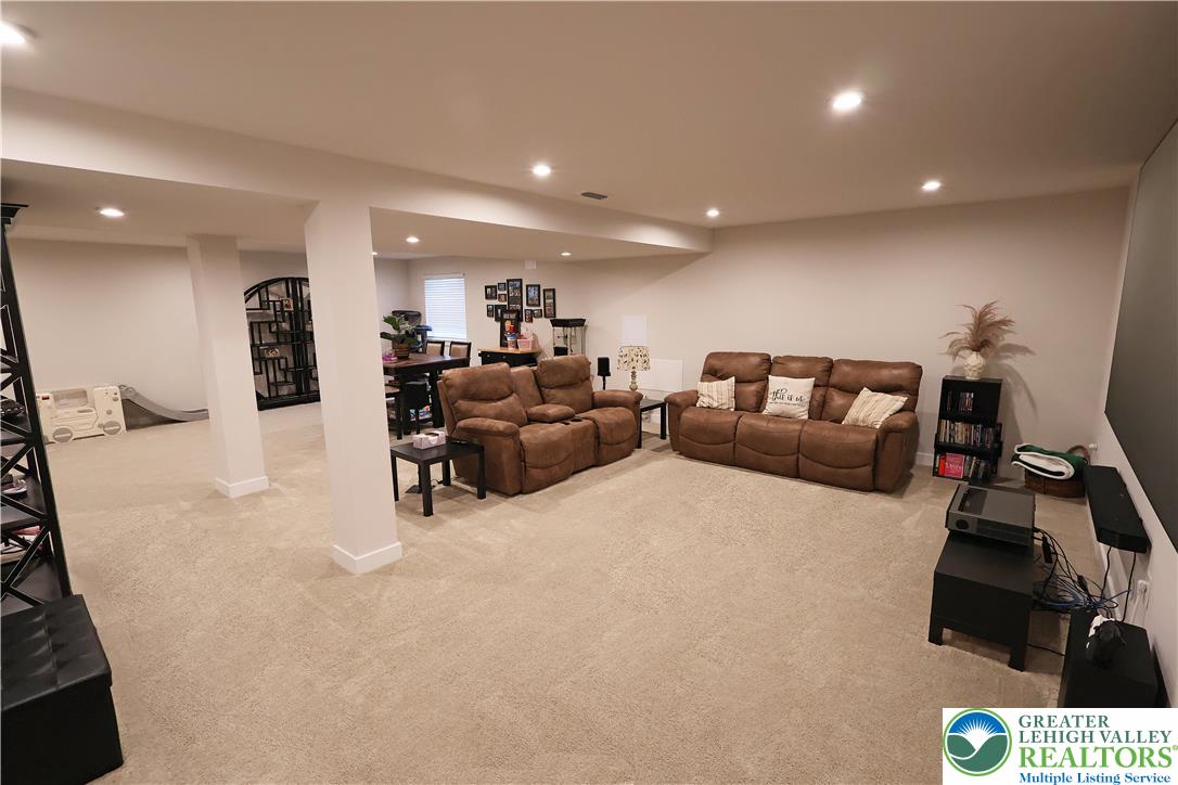 3904 Trythall Street Property Photo 26