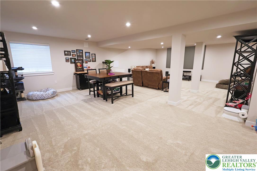 3904 Trythall Street Property Photo 27