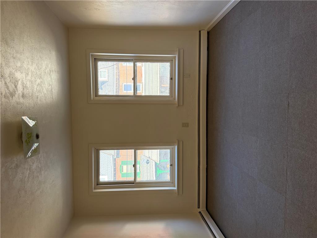 516 N Law Street Property Photo 12
