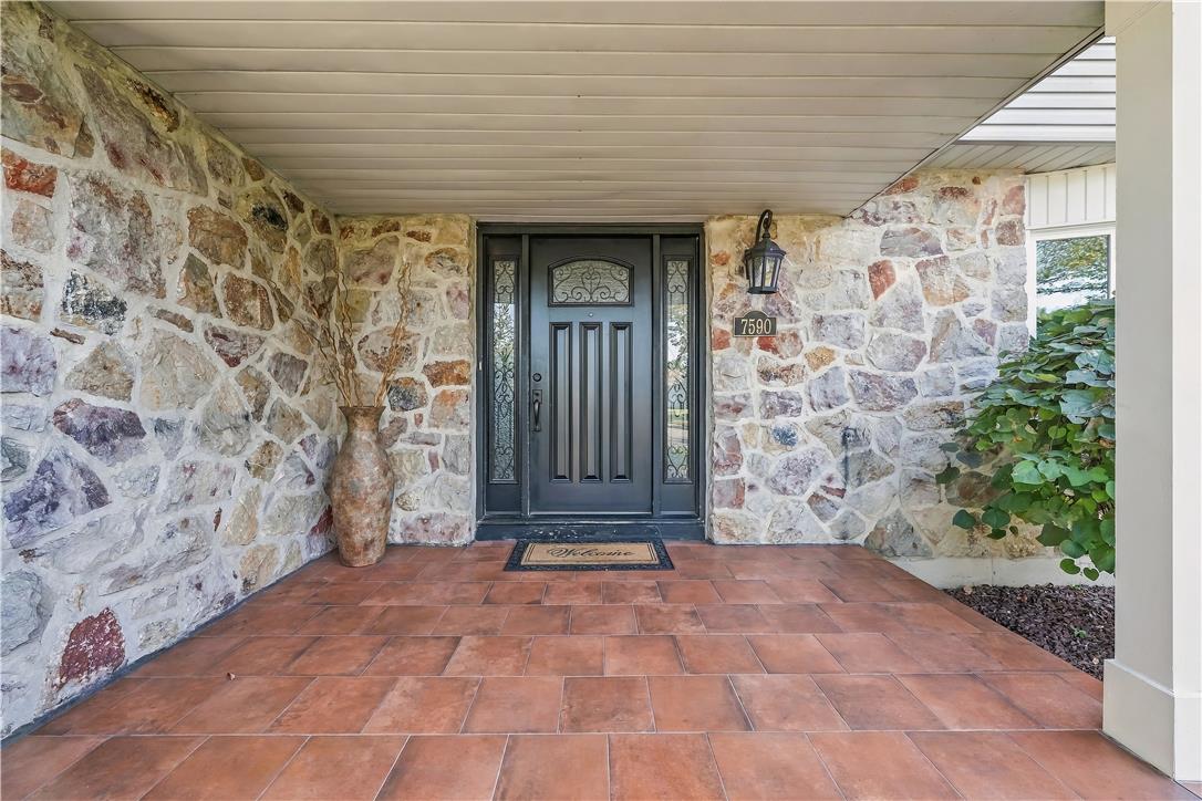 7590 Violet Circle Property Photo 9