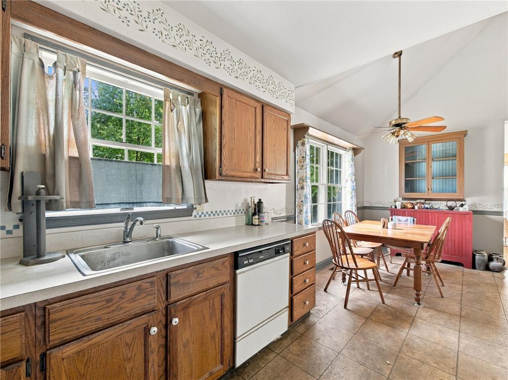 703 Broad Street Property Photo 19