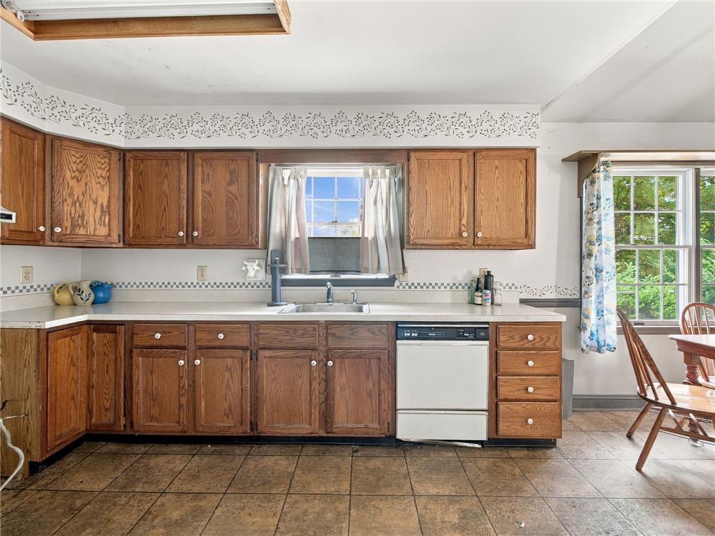 703 Broad Street Property Photo 20