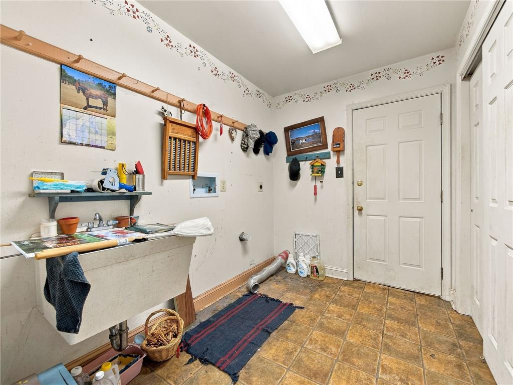 703 Broad Street Property Photo 31