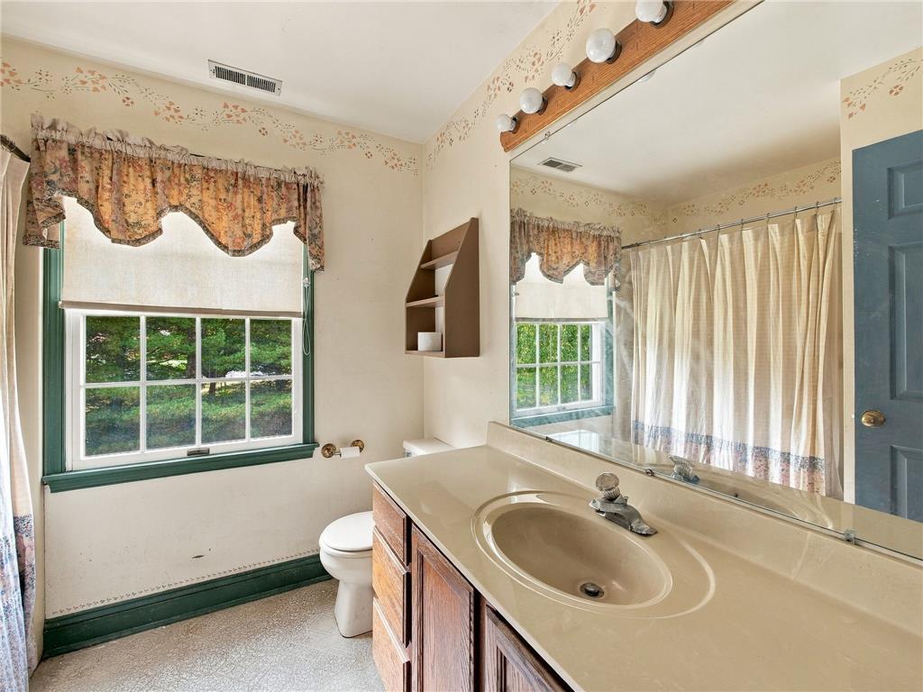 703 Broad Street Property Photo 39