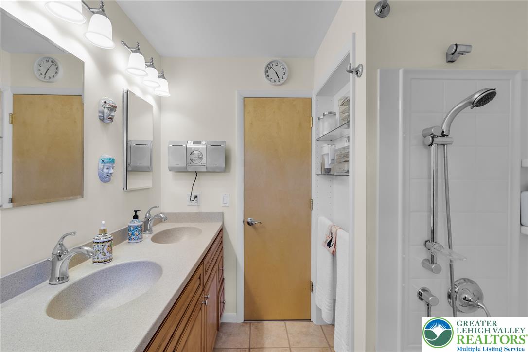 523 Alpine Circle Property Photo 16