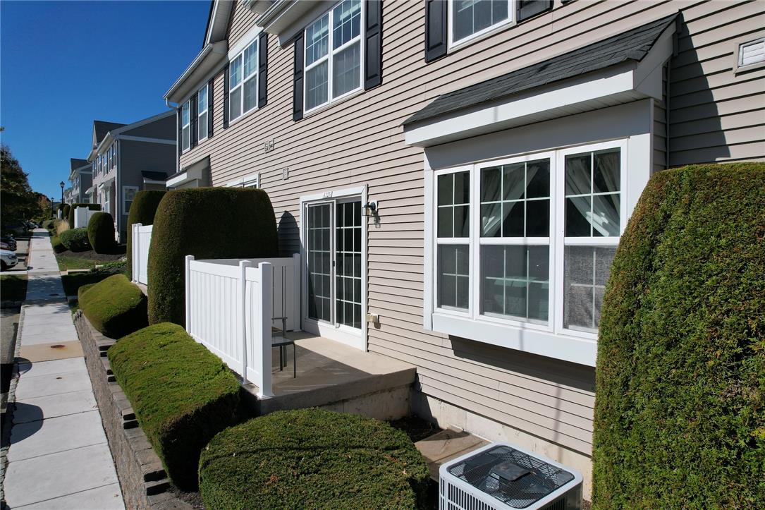 4125 Bunker Hill Drive South Property Photo 7