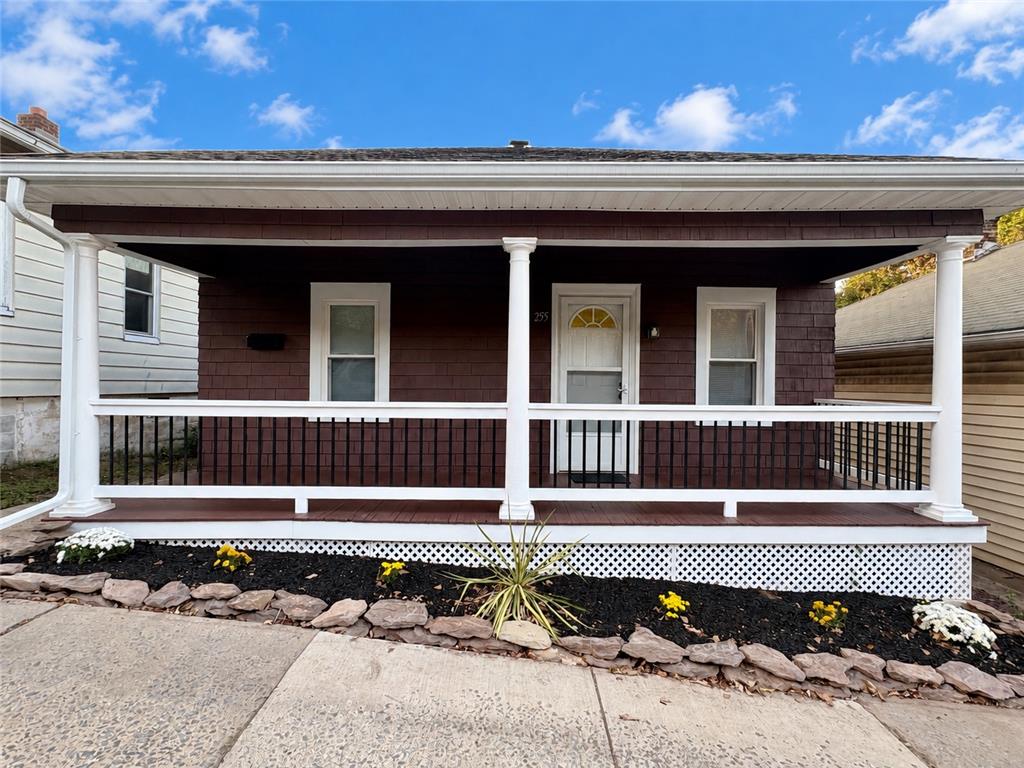 255 Avenue B Property Photo 1