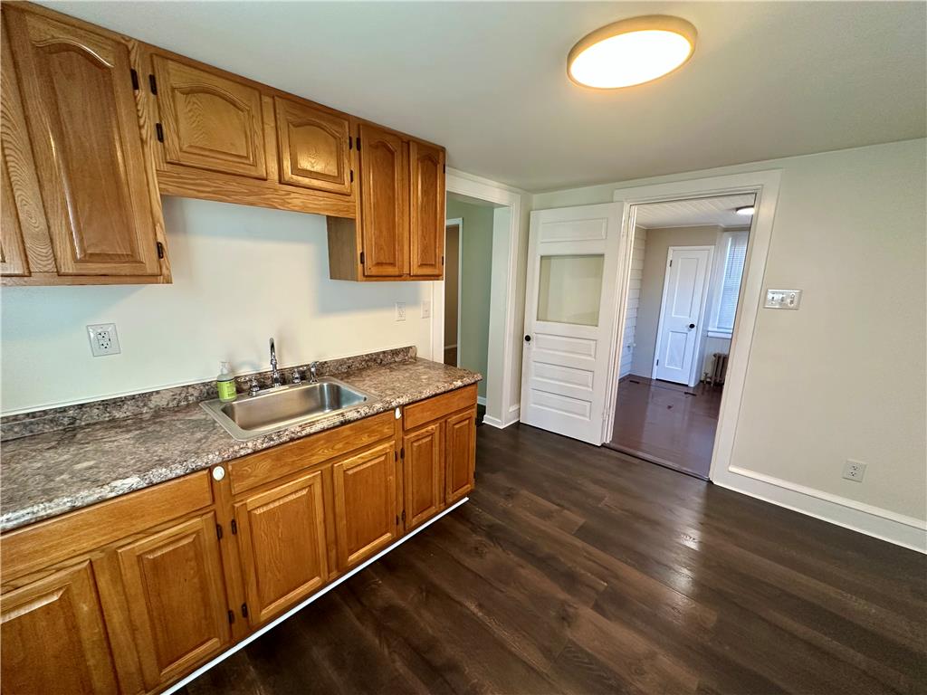 255 Avenue B Property Photo 15
