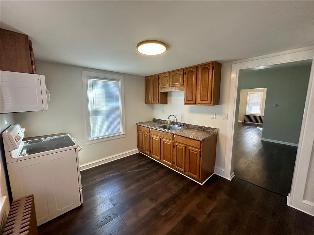 255 Avenue B Property Photo 17