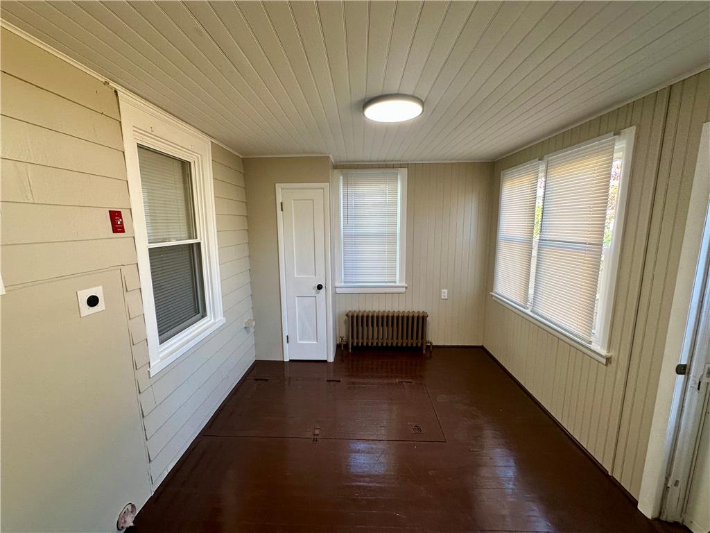 255 Avenue B Property Photo 26