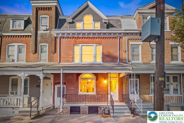 312 Ridge Avenue Property Photo 1