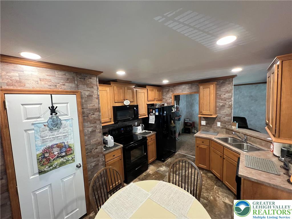 12 Springridge Road Property Photo 27