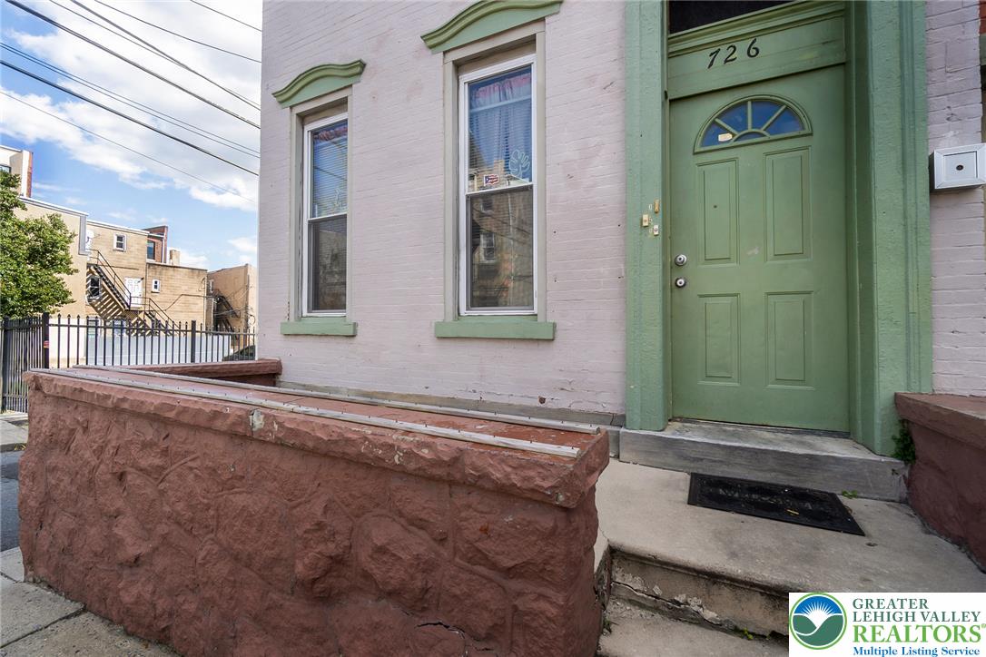 4 Multi-unit Portforlio Property Photo 2