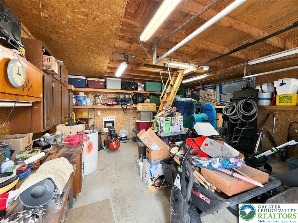3239 Reeve Drive West Property Photo 39