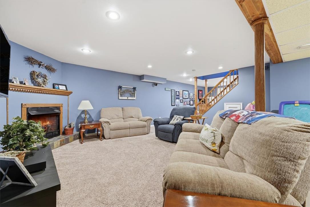 252 Shelley Street Property Photo 43