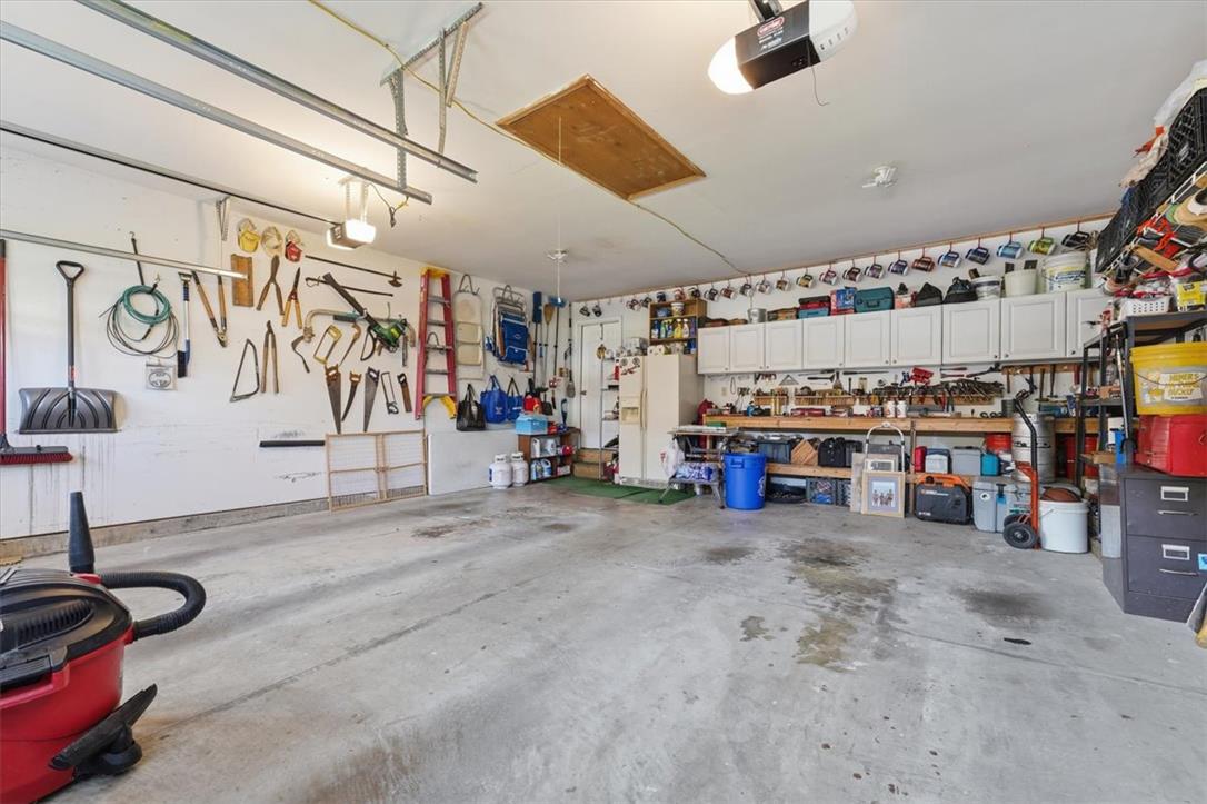 252 Shelley Street Property Photo 48