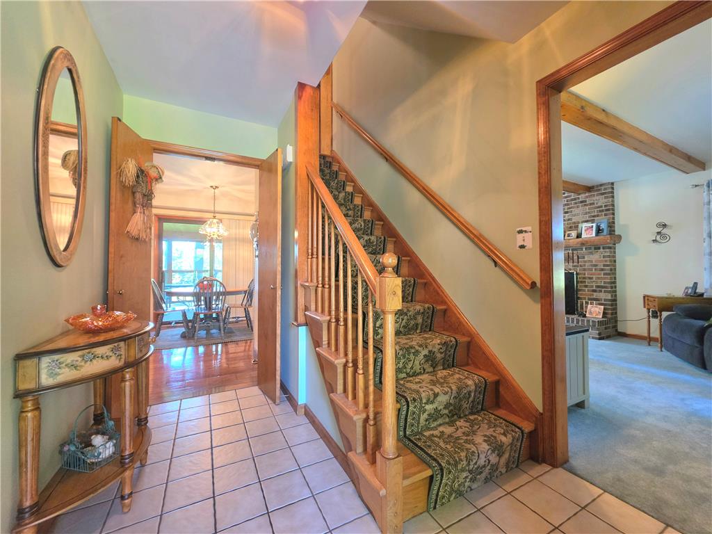 5661 Sullivan Trail Property Photo 4