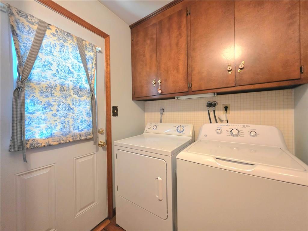 5661 Sullivan Trail Property Photo 11