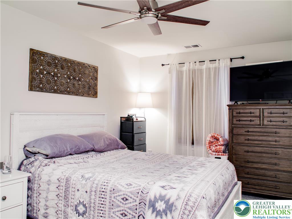 2428 Raya Way Property Photo 15