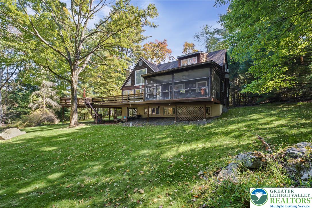 7146 Moss Drive Property Photo 4