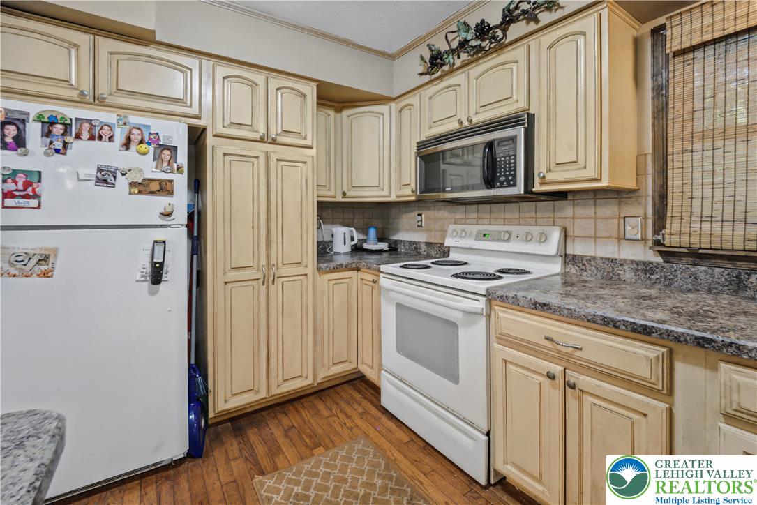 7146 Moss Drive Property Photo 17