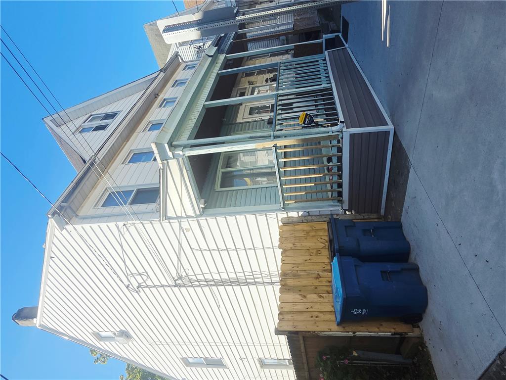 722 Bushkill Street Property Photo 2
