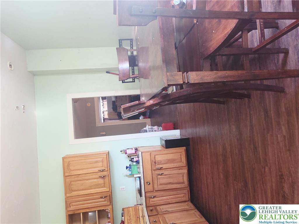 722 Bushkill Street Property Photo 5
