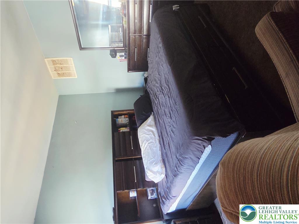 722 Bushkill Street Property Photo 10