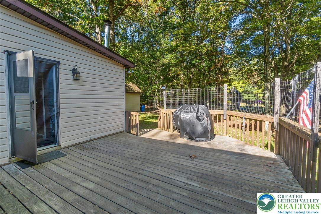 102 Mountain View Drive Property Photo 9