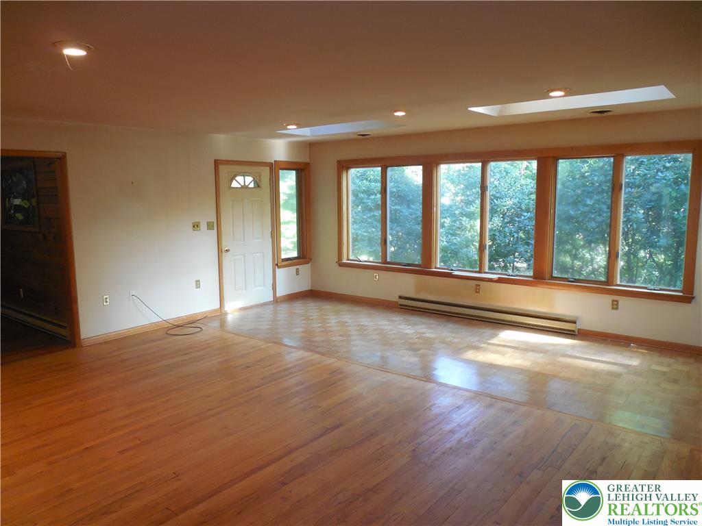 148 West Moorestown Road Property Photo 10