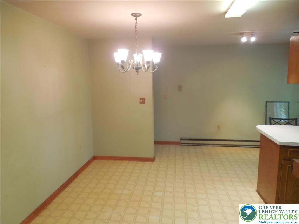 148 West Moorestown Road Property Photo 11