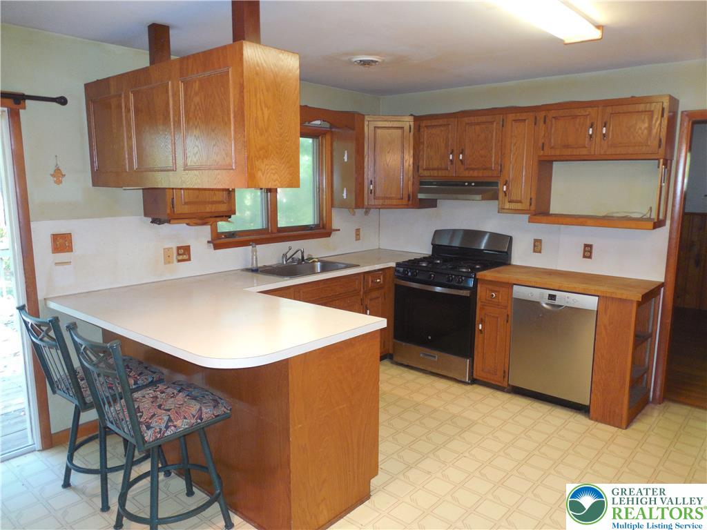 148 West Moorestown Road Property Photo 12