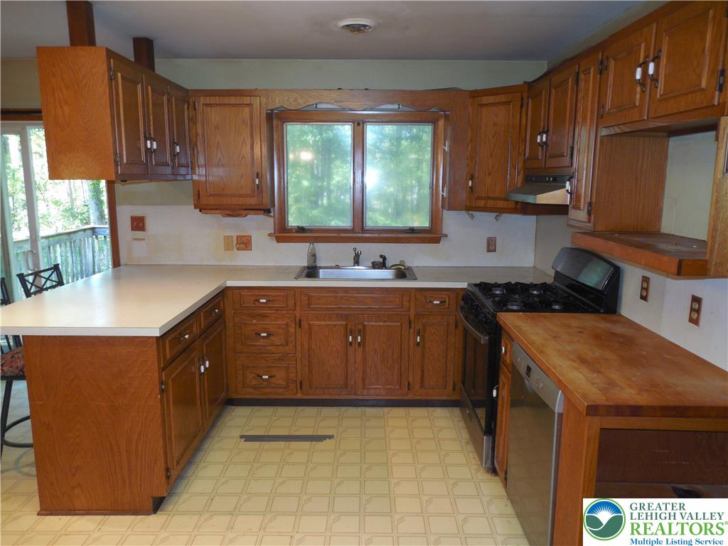 148 West Moorestown Road Property Photo 14