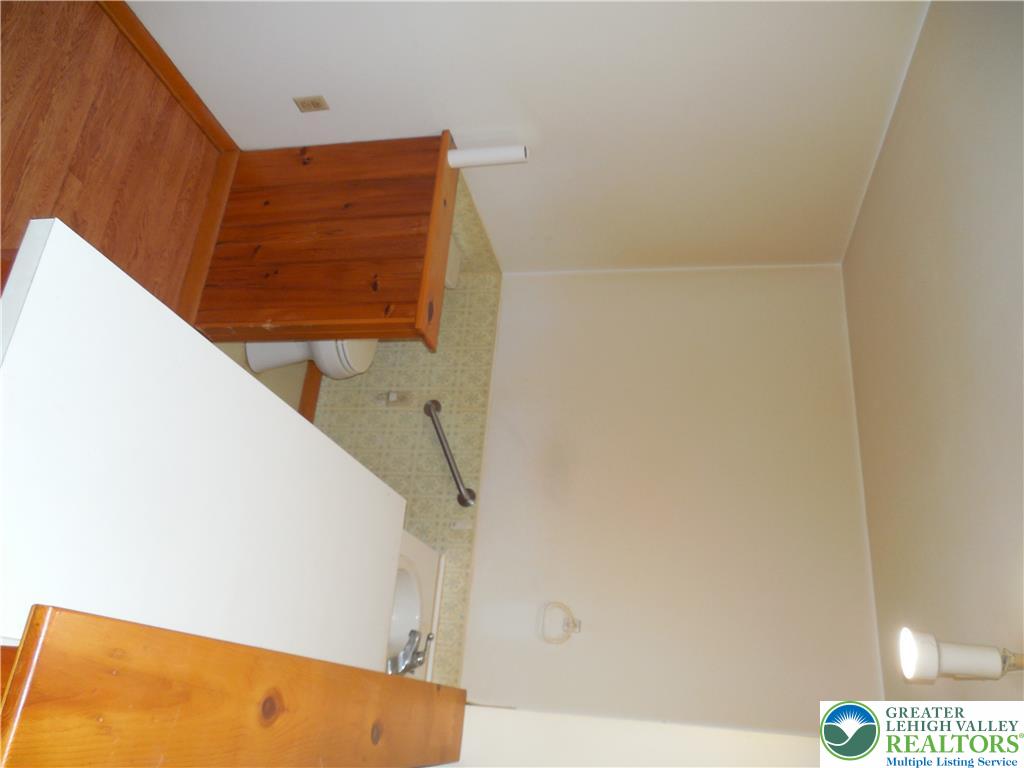 148 West Moorestown Road Property Photo 17