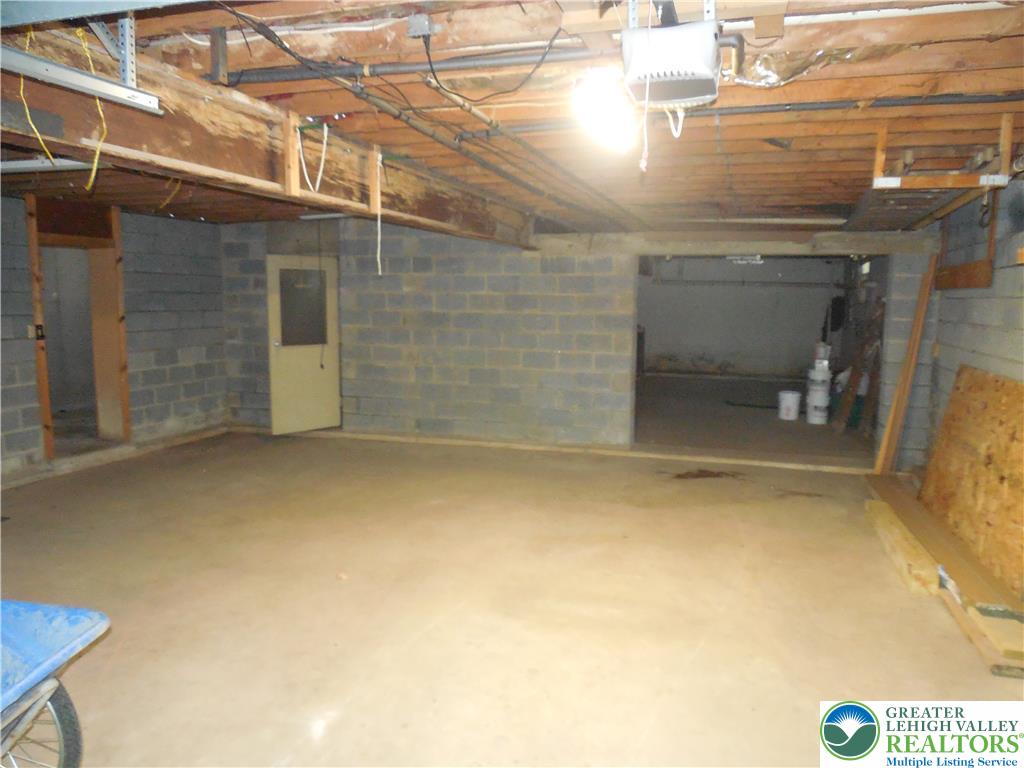 148 West Moorestown Road Property Photo 21