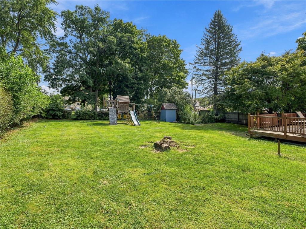 1227 Marlow Street Property Photo 5