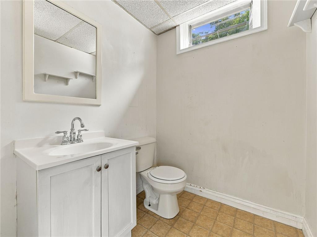 1227 Marlow Street Property Photo 13
