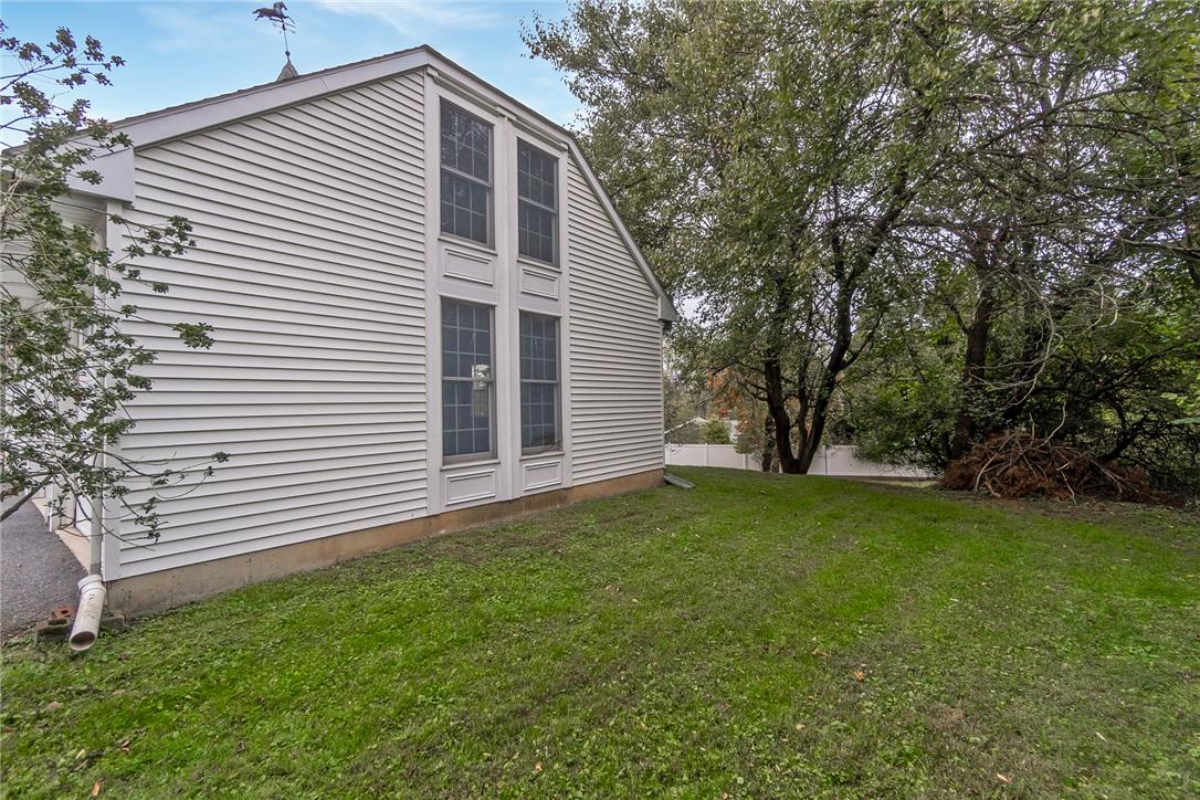 755 Yorkshire Road Property Photo 58