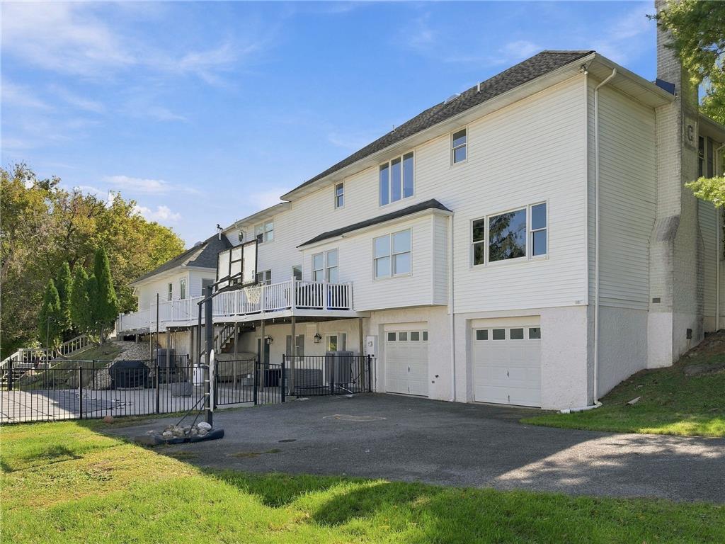 755 Yorkshire Road Property Photo 64
