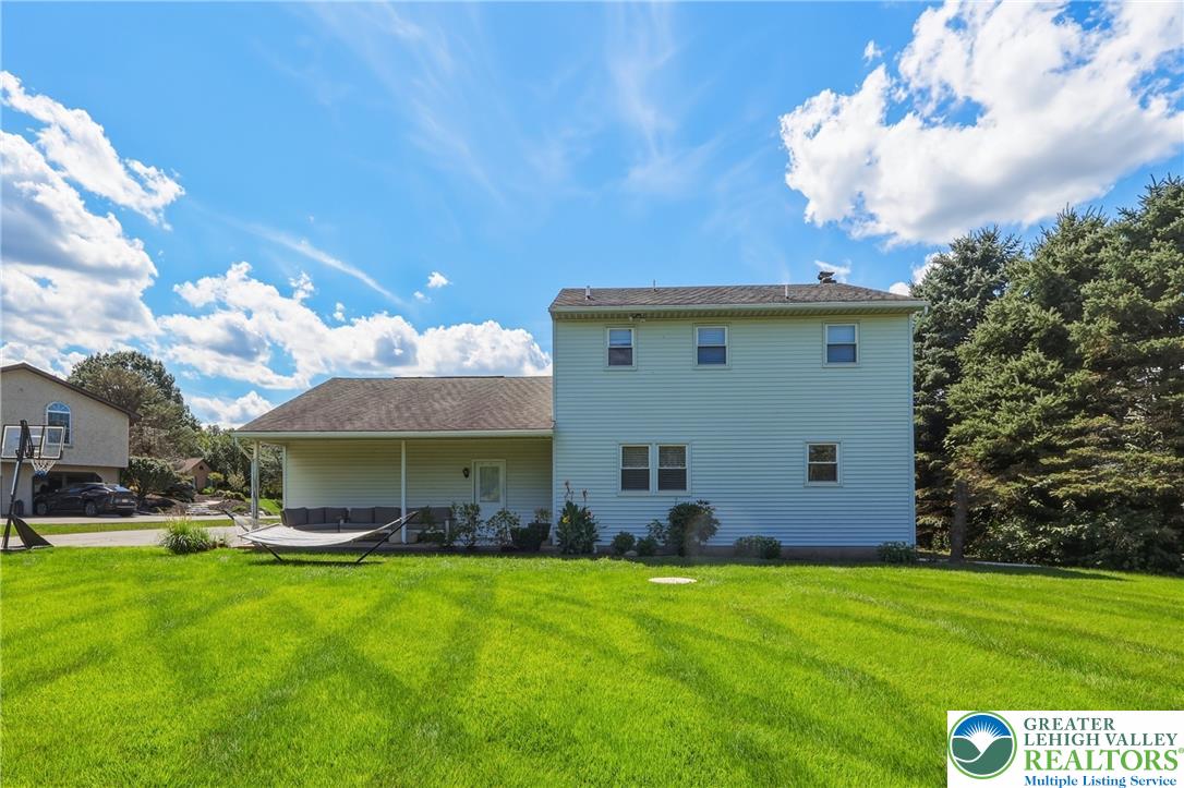 6962 Salinka Square Property Photo 8