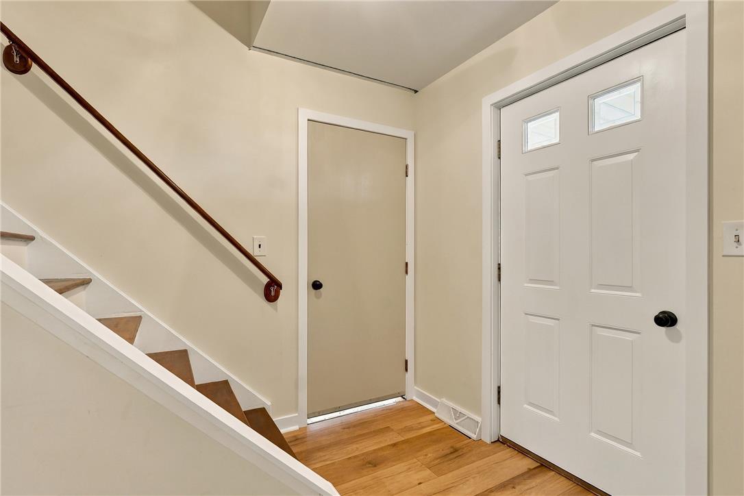 6962 Salinka Square Property Photo 12