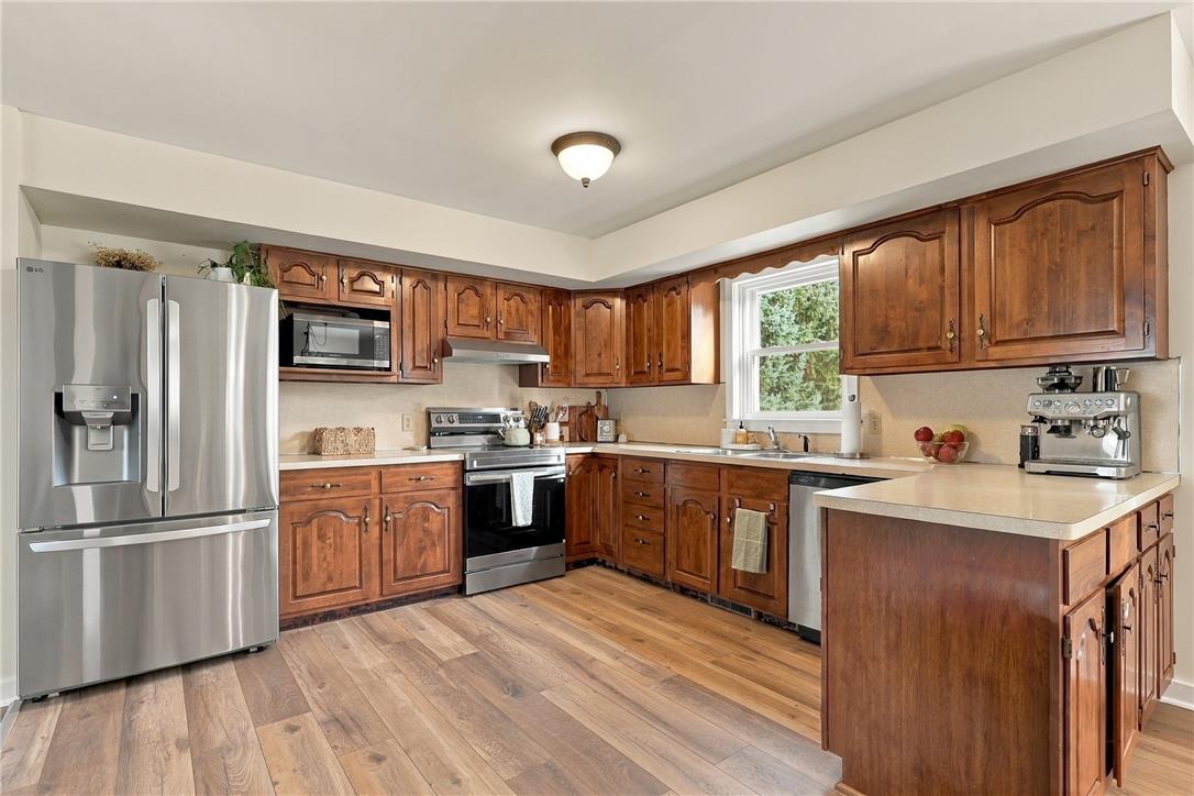 6962 Salinka Square Property Photo 17
