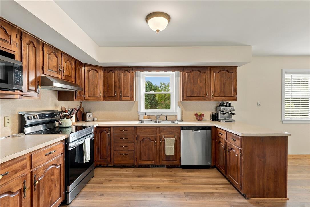 6962 Salinka Square Property Photo 18