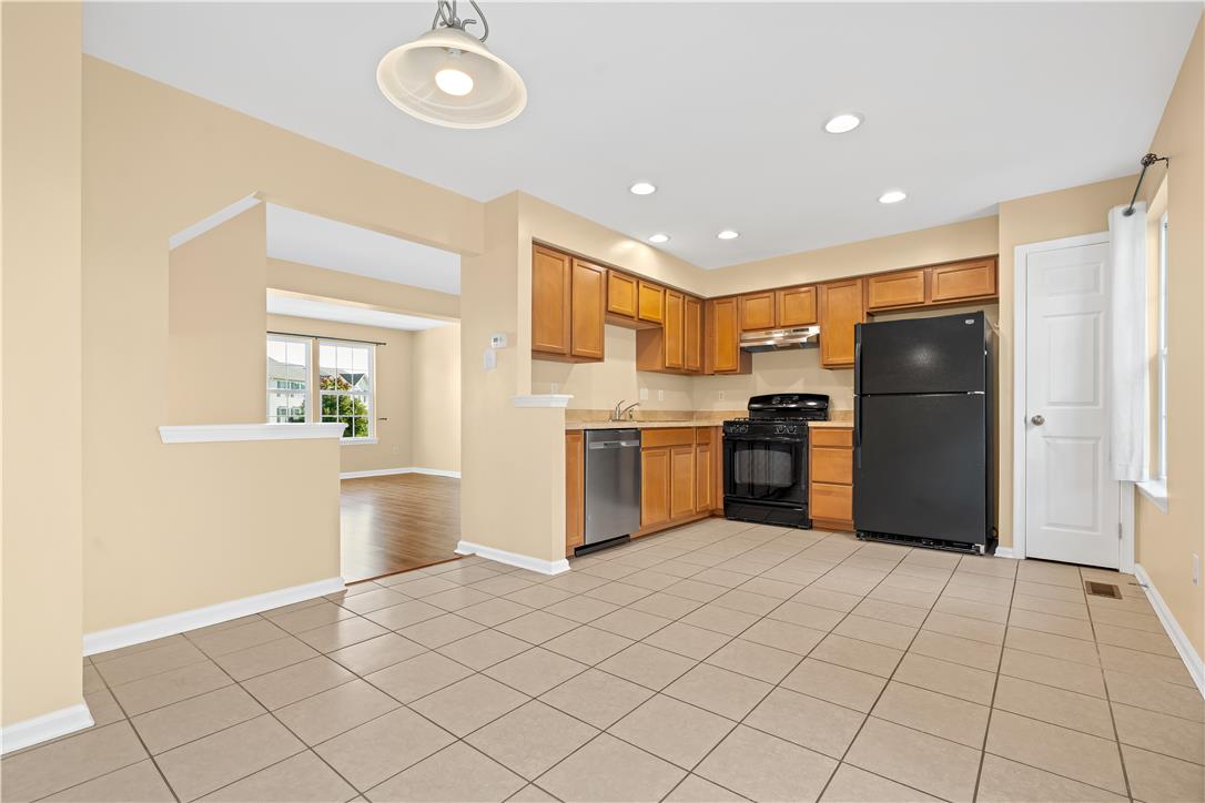 1122 Sparrow Way Property Photo 28