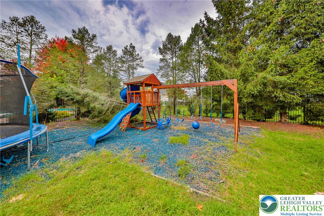 4231 Campbell Drive Property Photo 11