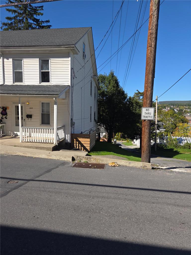 202 South Northampton Street Property Photo 2
