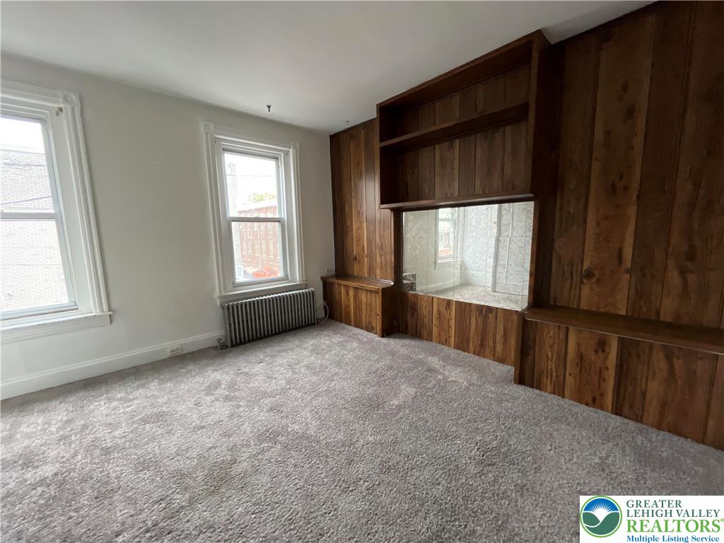 364 Green Street Property Photo 8