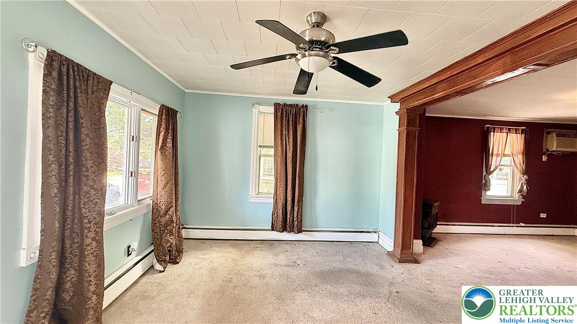 146 East Union Street Property Photo 5