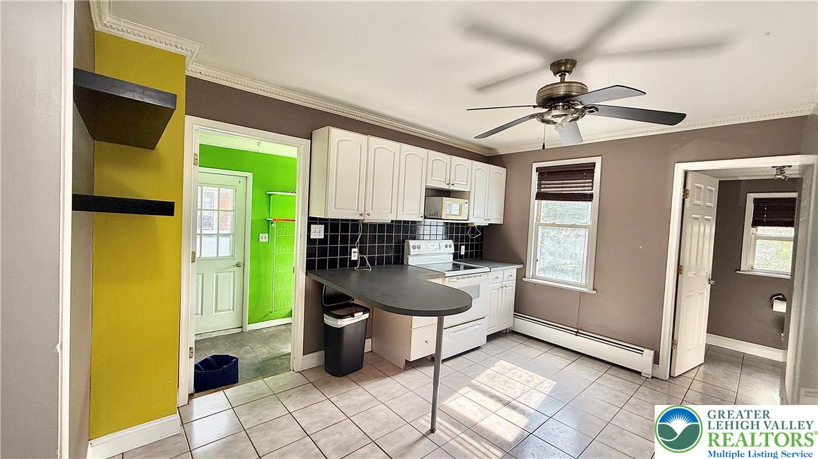 146 East Union Street Property Photo 8